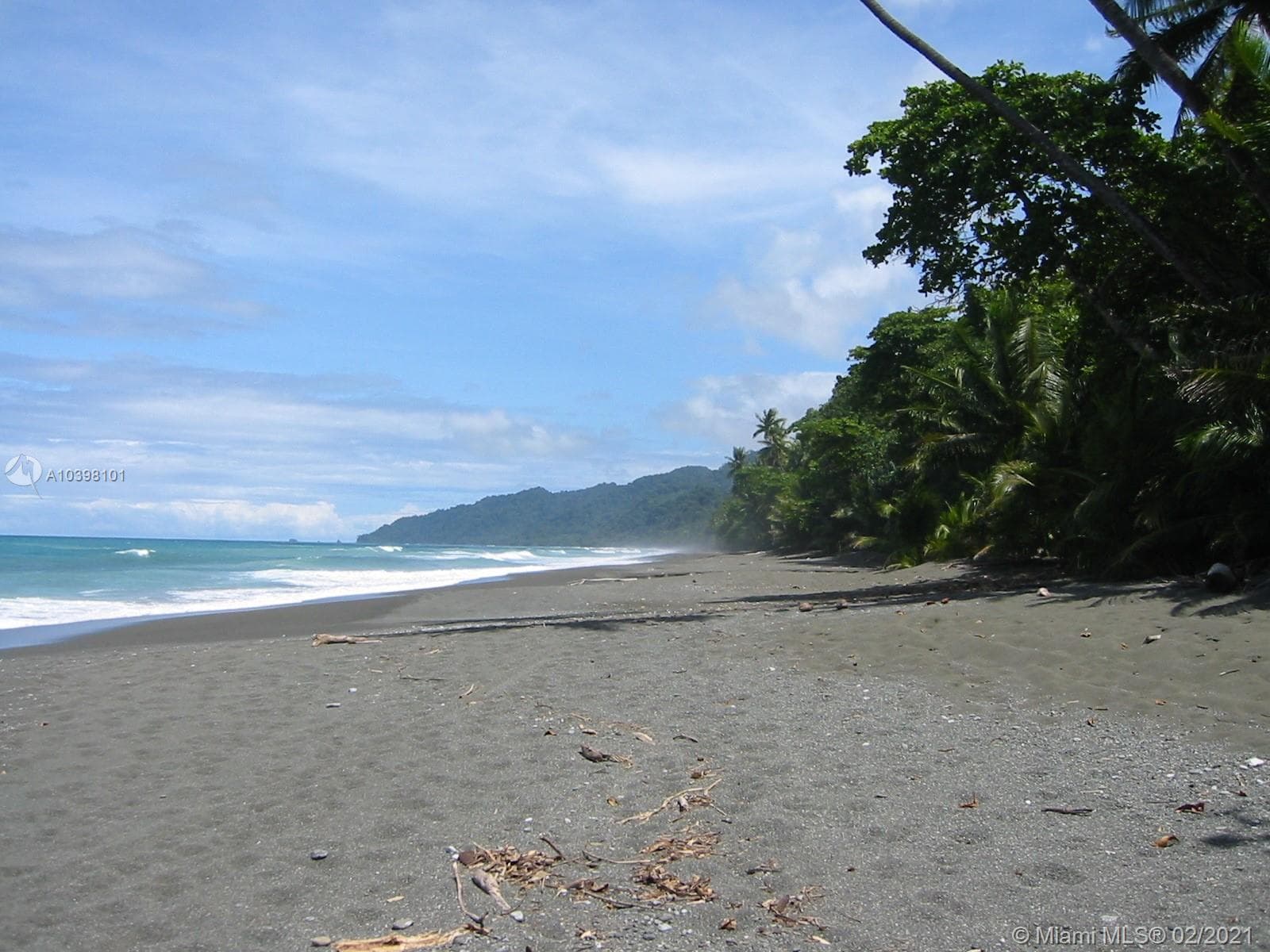 Walk 15 minutes to the beach right next to the little local airport