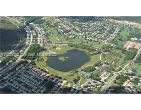 Sun"N Lake Golf Community aerial picture