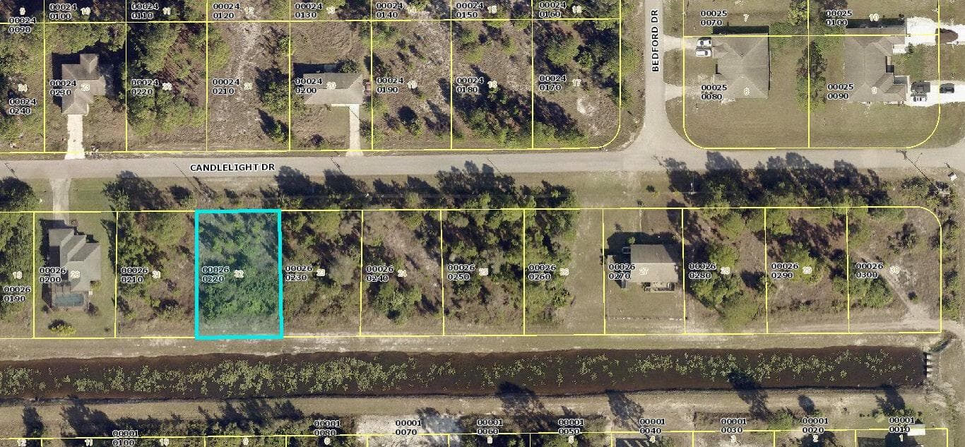 956 Candlelight Drive, Lehigh Acres FL 33974
