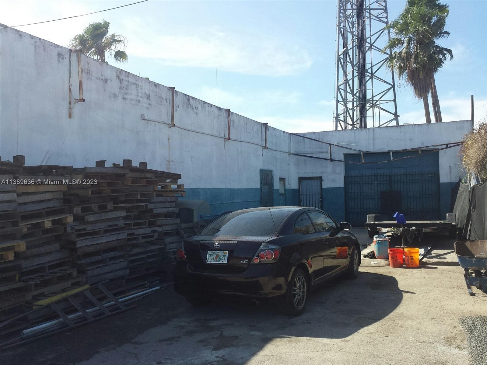 60 NW 20th St, Miami FL 33127