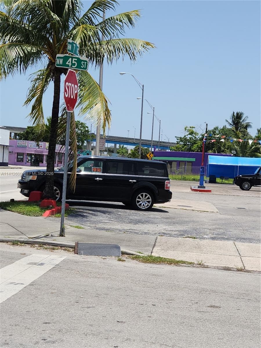 4420 NW 7th Ave, Miami FL 33127