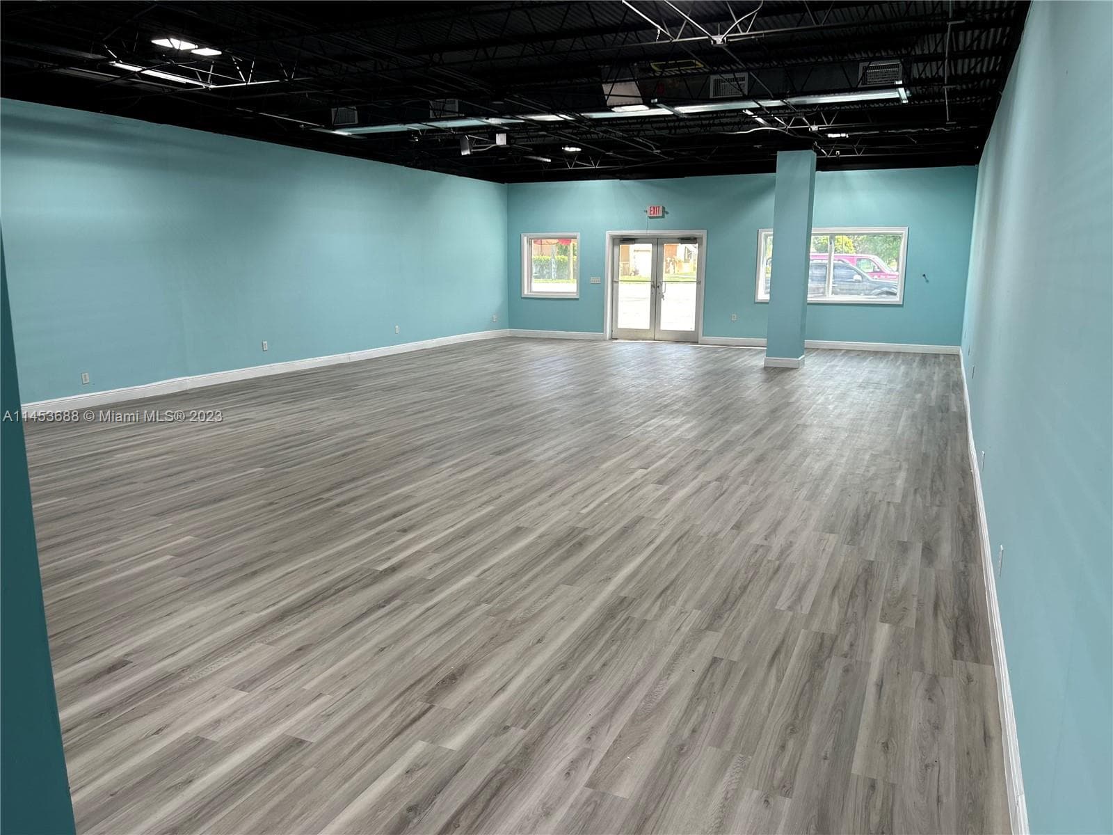 7801 Johnson St, Pembroke Pines FL 33024