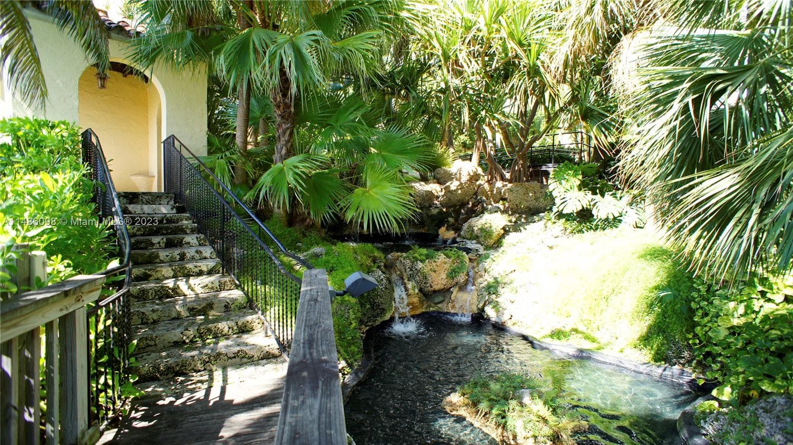 1643 Brickell Slip #5, Miami FL 33129