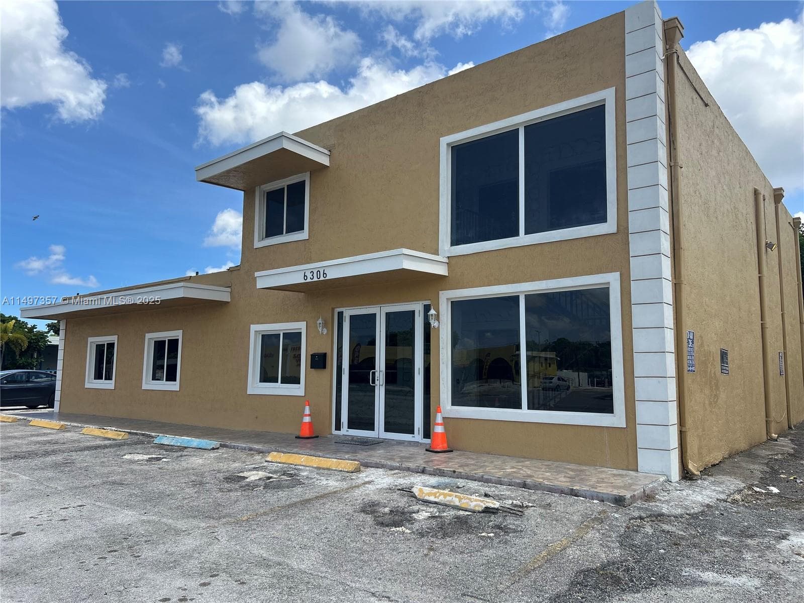 6300 Pembroke Rd, Miramar FL 33023