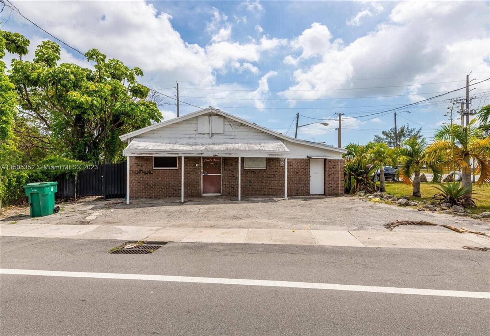 400 1st St, Dania Beach FL 33004