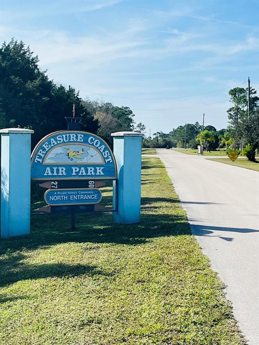 15377 Navion Drive, Port St. Lucie FL 34987