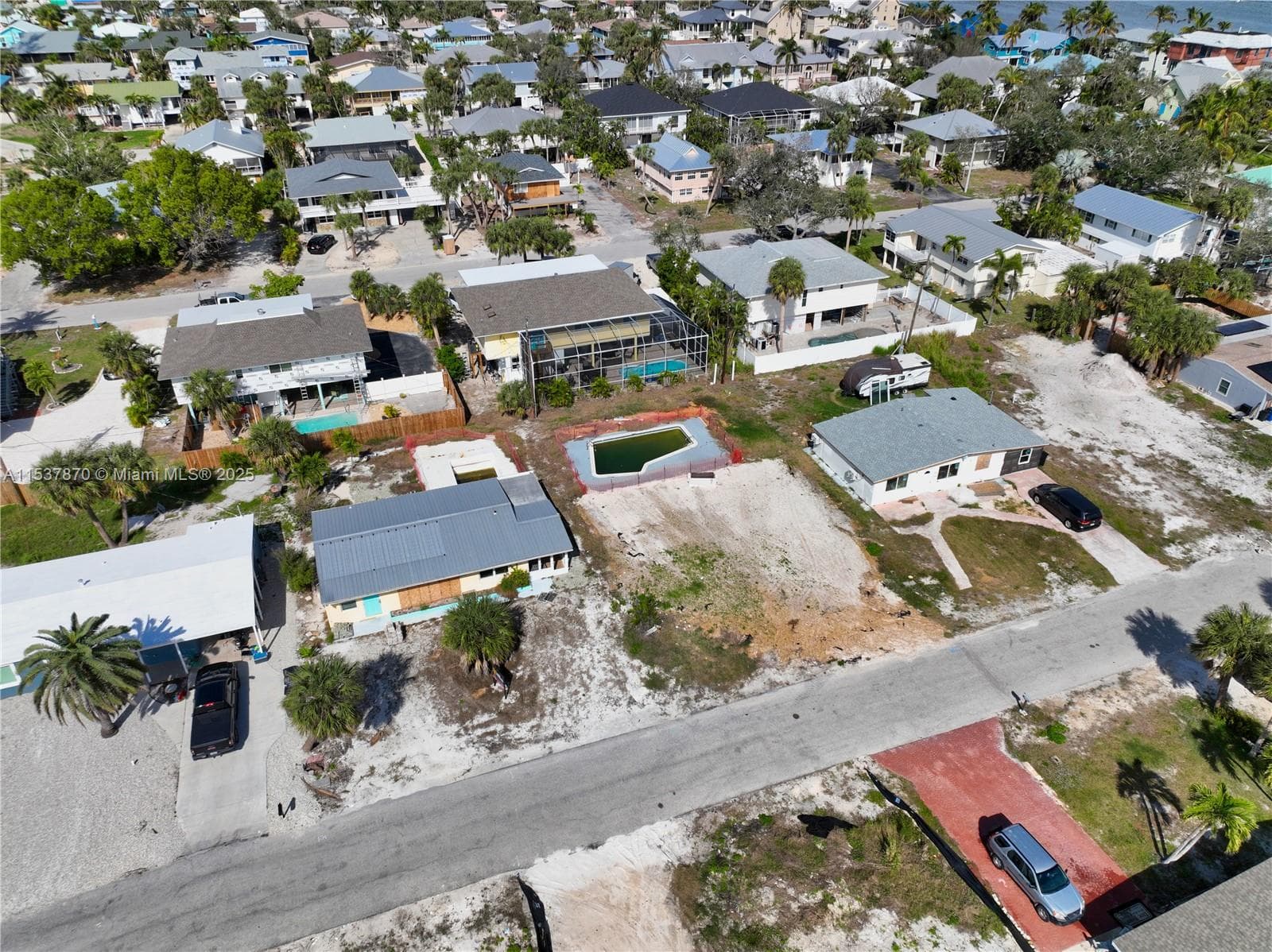 161 HIBISCUS DR, Fort Myers FL 33931