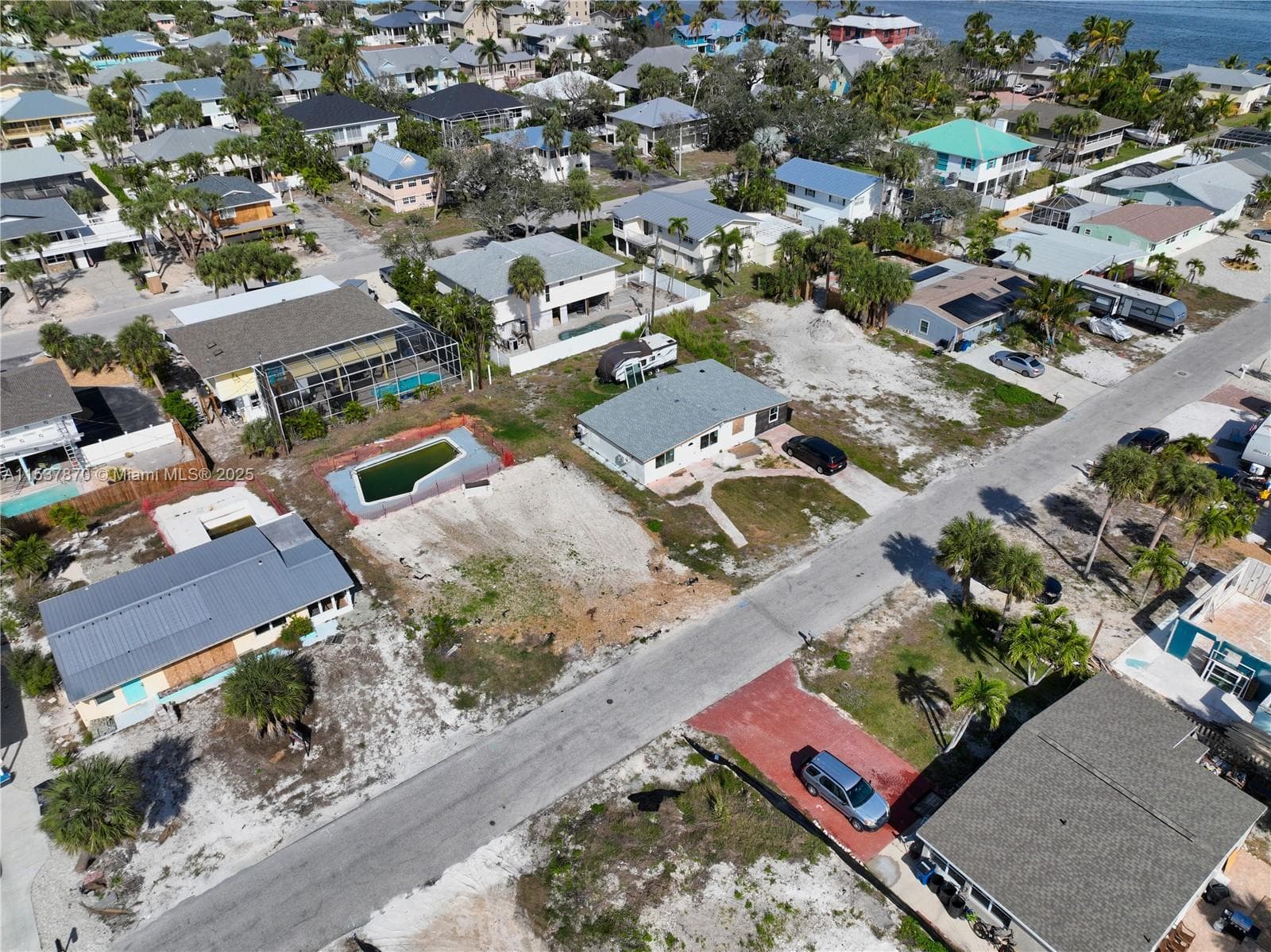 161 HIBISCUS DR, Fort Myers FL 33931