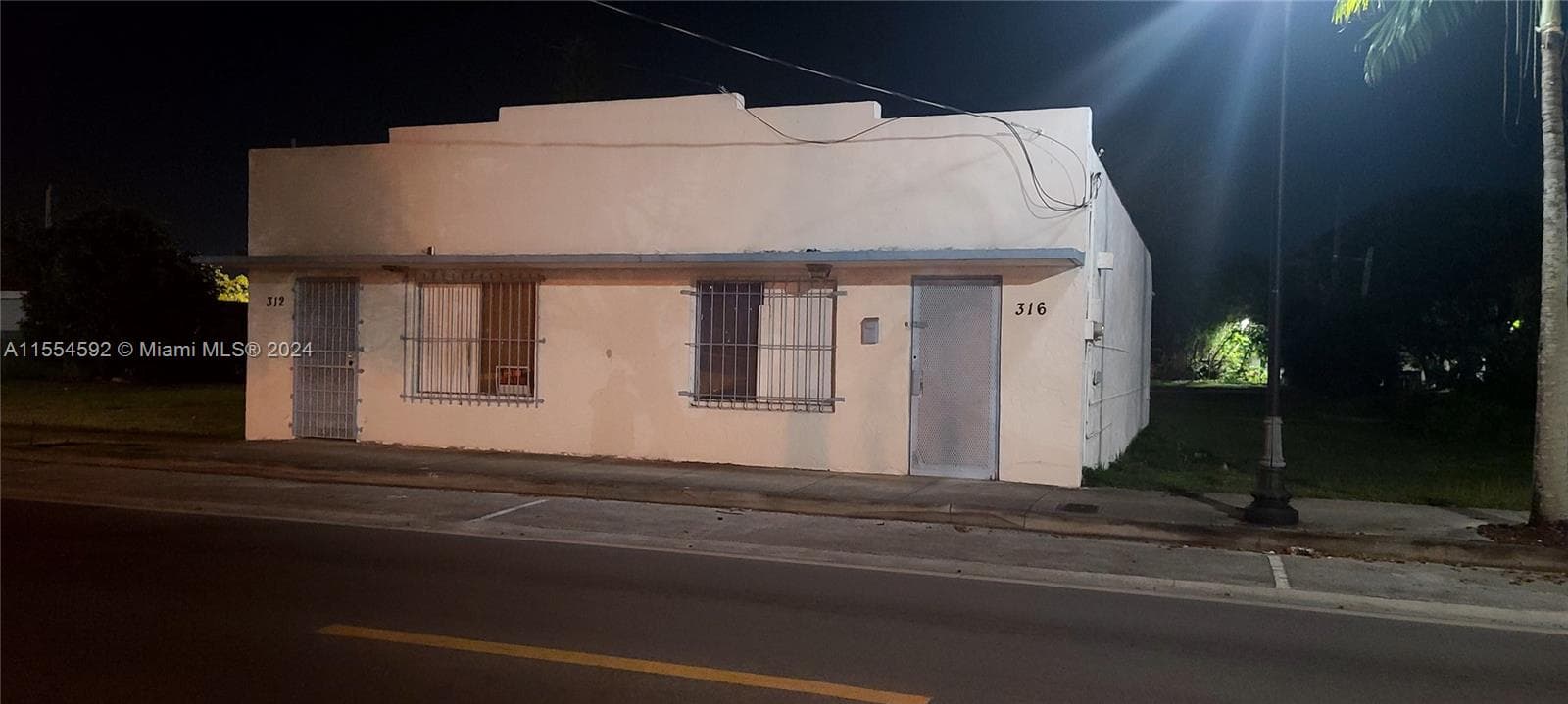 312 SW 4 ST, Homestead FL 33030