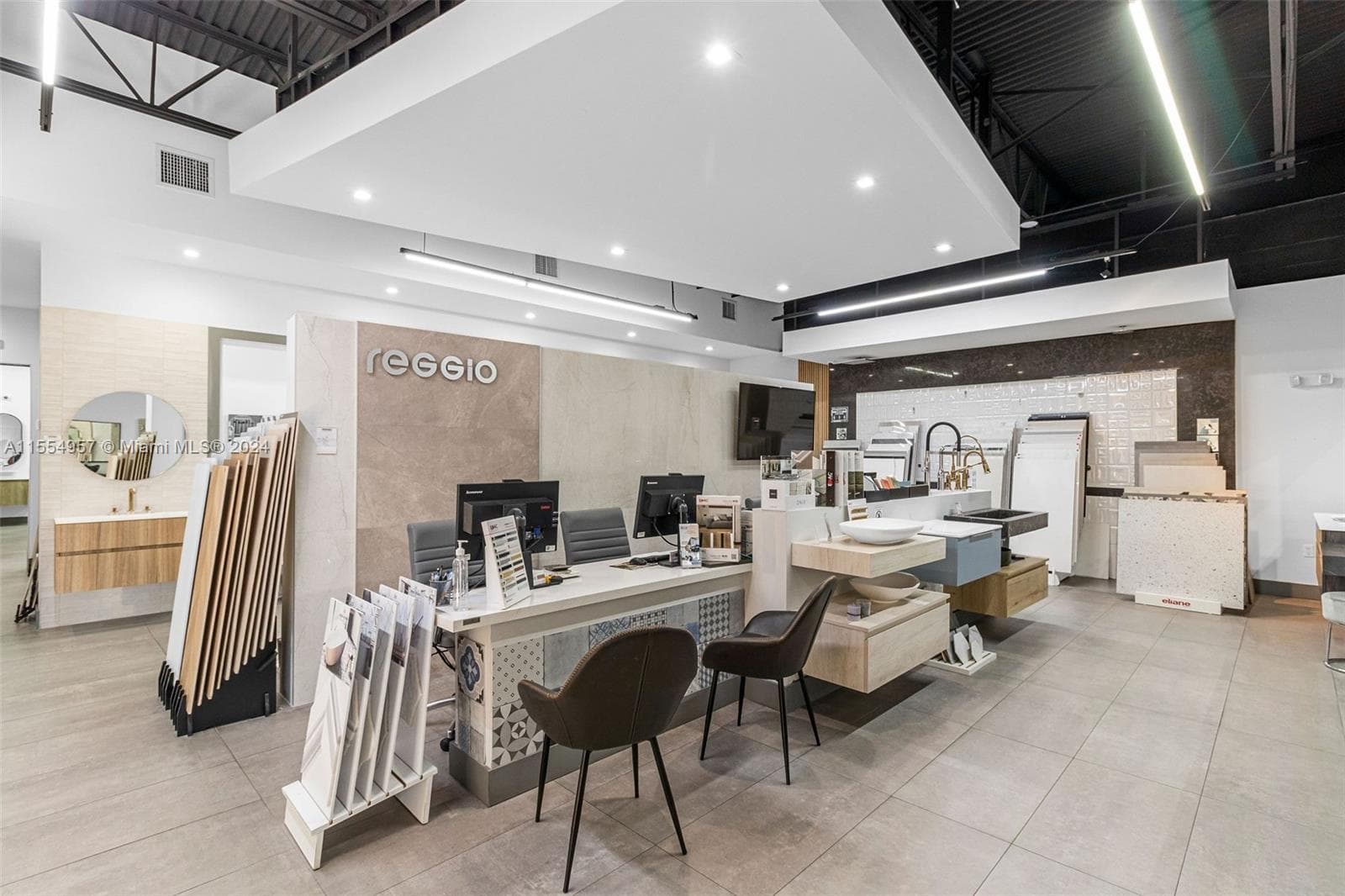 Bath Vanities/Accessories and Flooring, Doral FL 33122