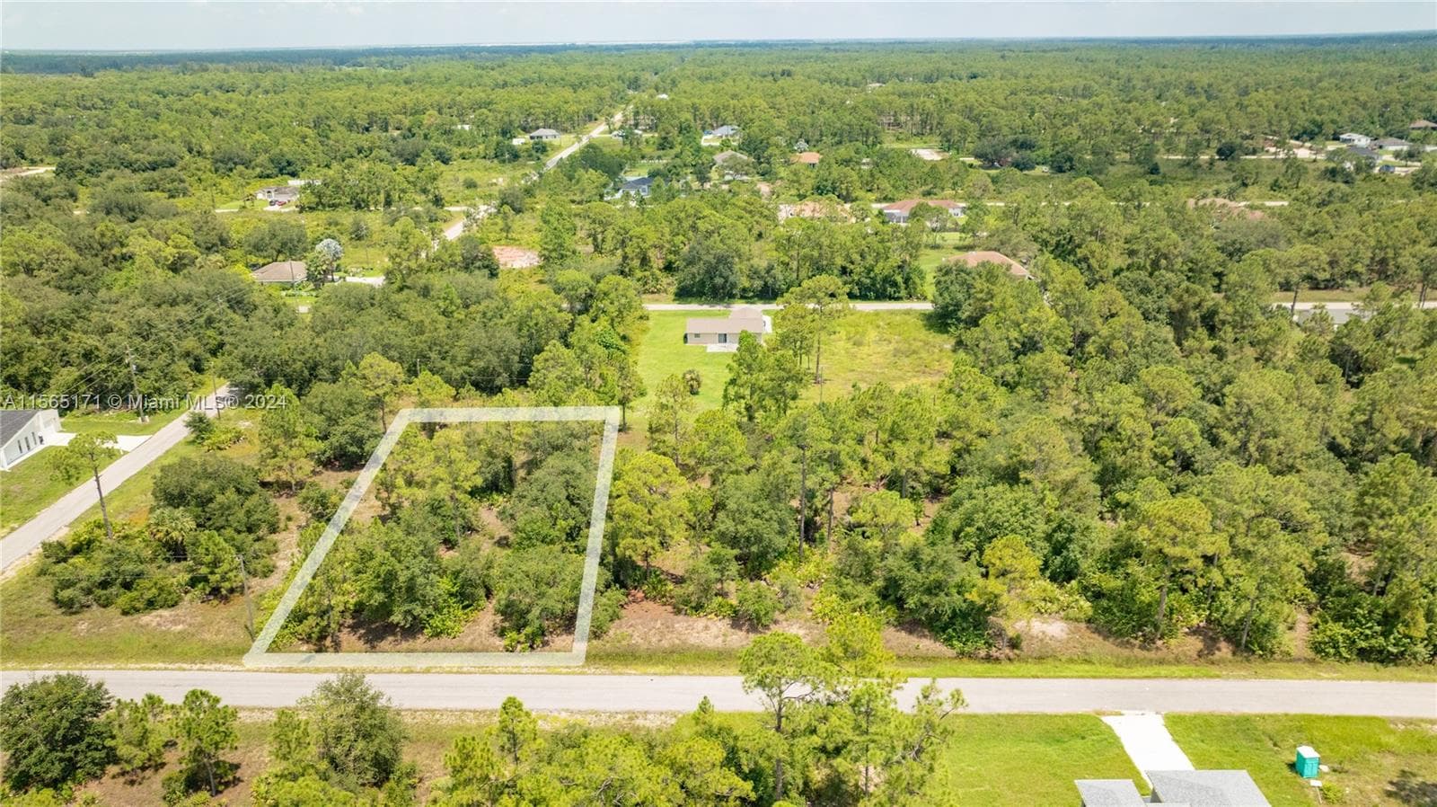 1420 Clayton Ave, Lehigh Acres FL 33972