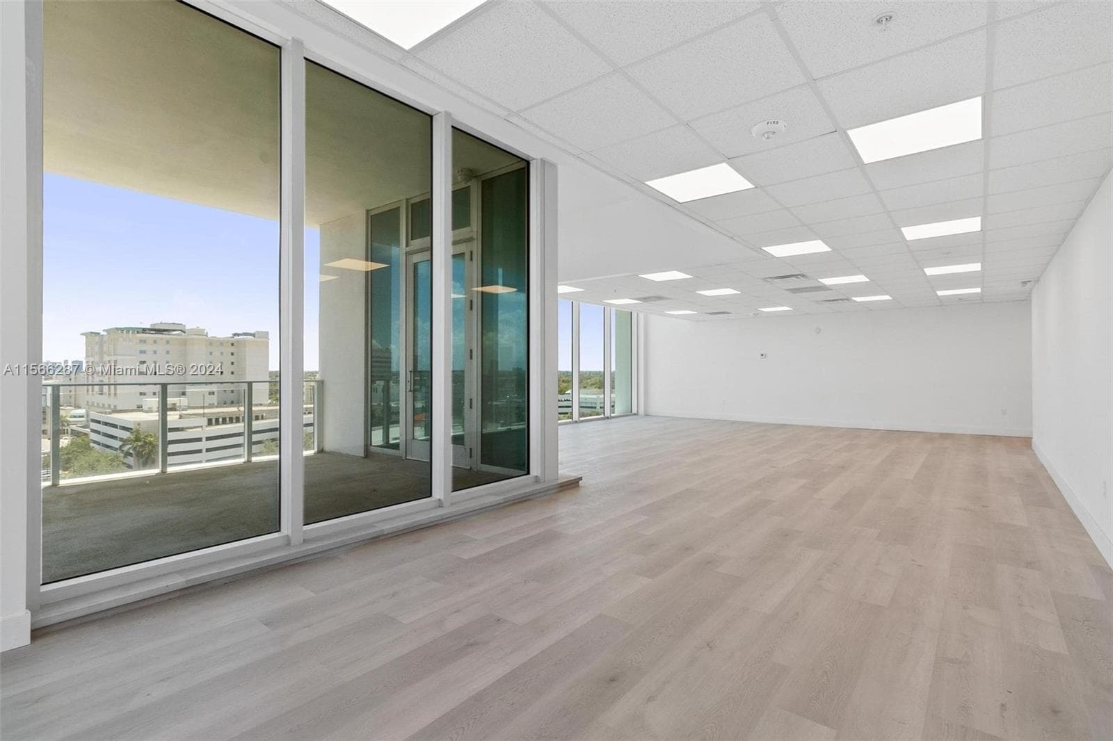 2820 NE 214th St # 909, Aventura FL 33180