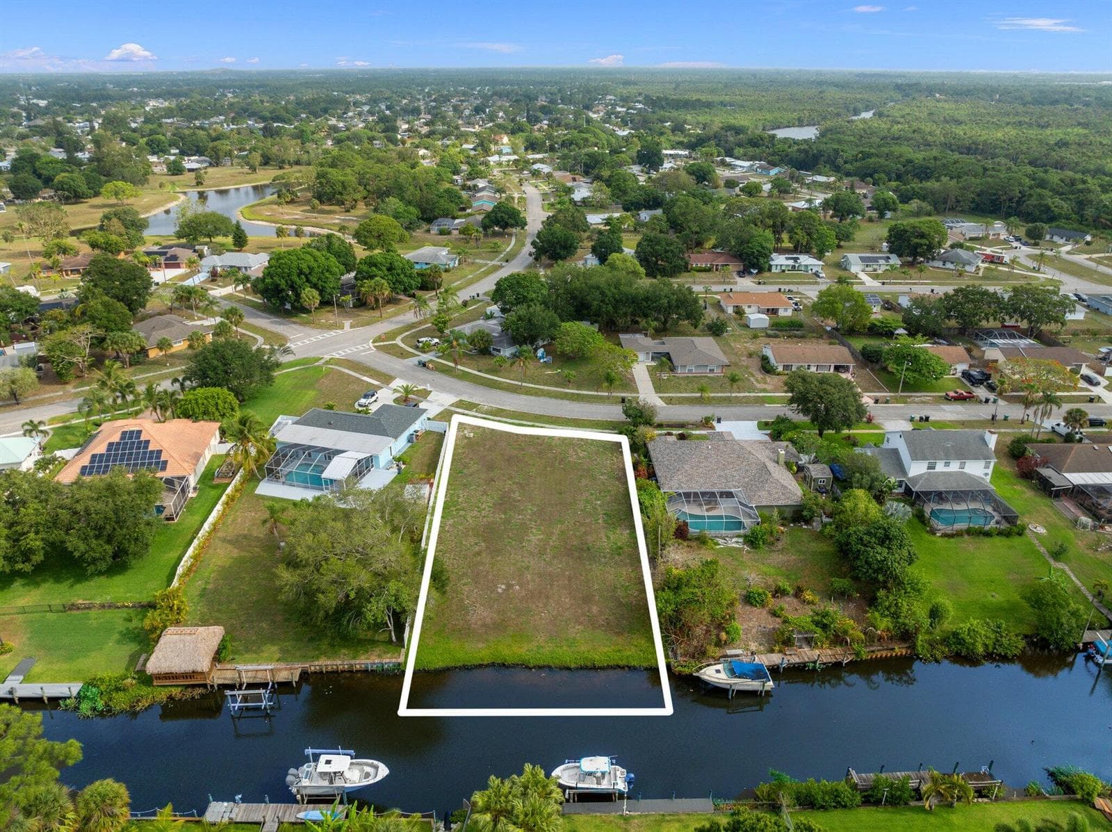 420 NE Cornwall Avenue, Port St. Lucie FL 34983