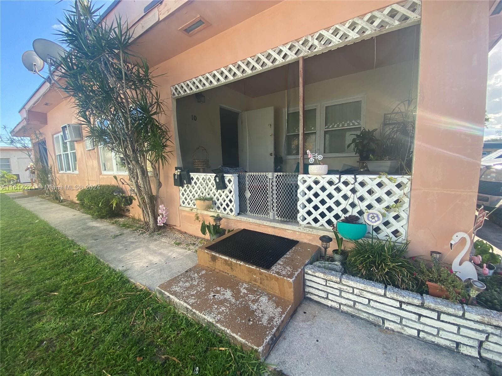 1409 S Federal Hwy, Dania Beach FL 33004