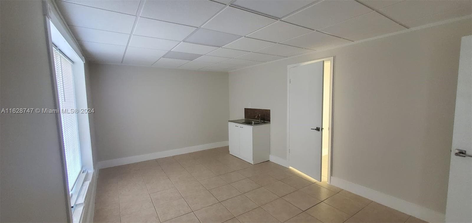 186 Westward Dr, Miami Springs FL 33166