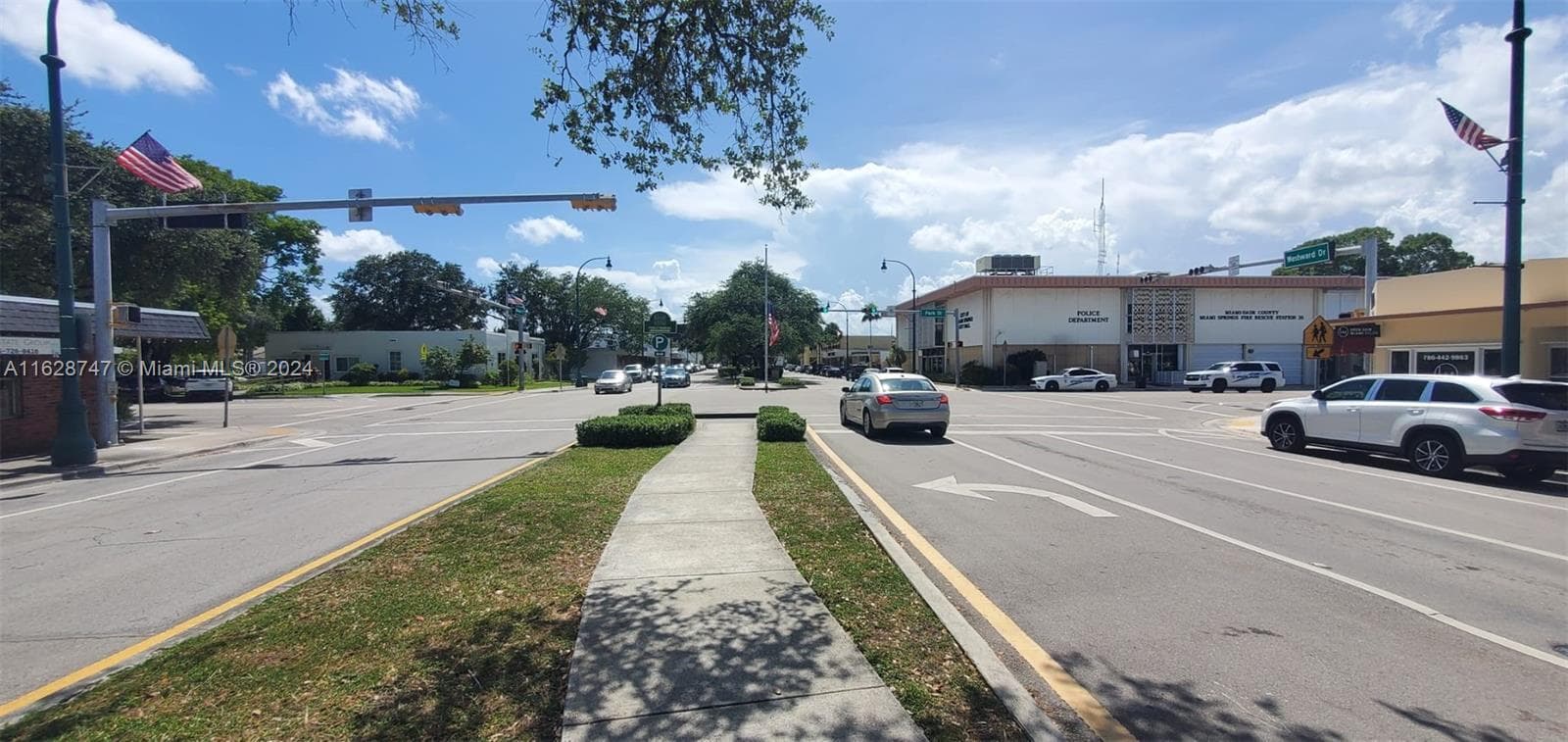 186 Westward Dr, Miami Springs FL 33166