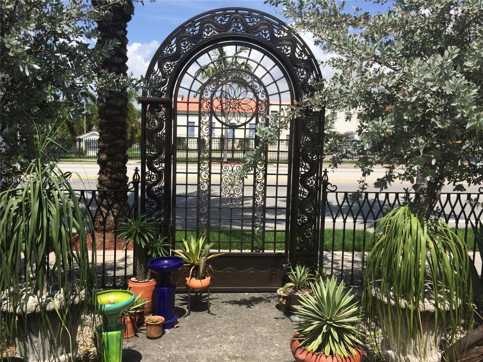 102 N Federal Hwy, Dania Beach FL 33004