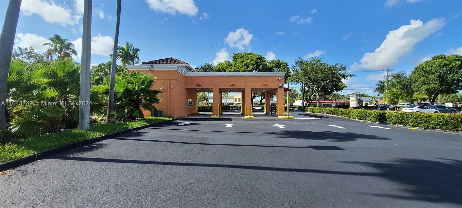5300 Coconut Creek Pkwy, Margate FL 33063