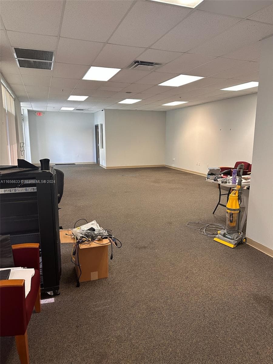 Fort Lauderdale, FL, 33004