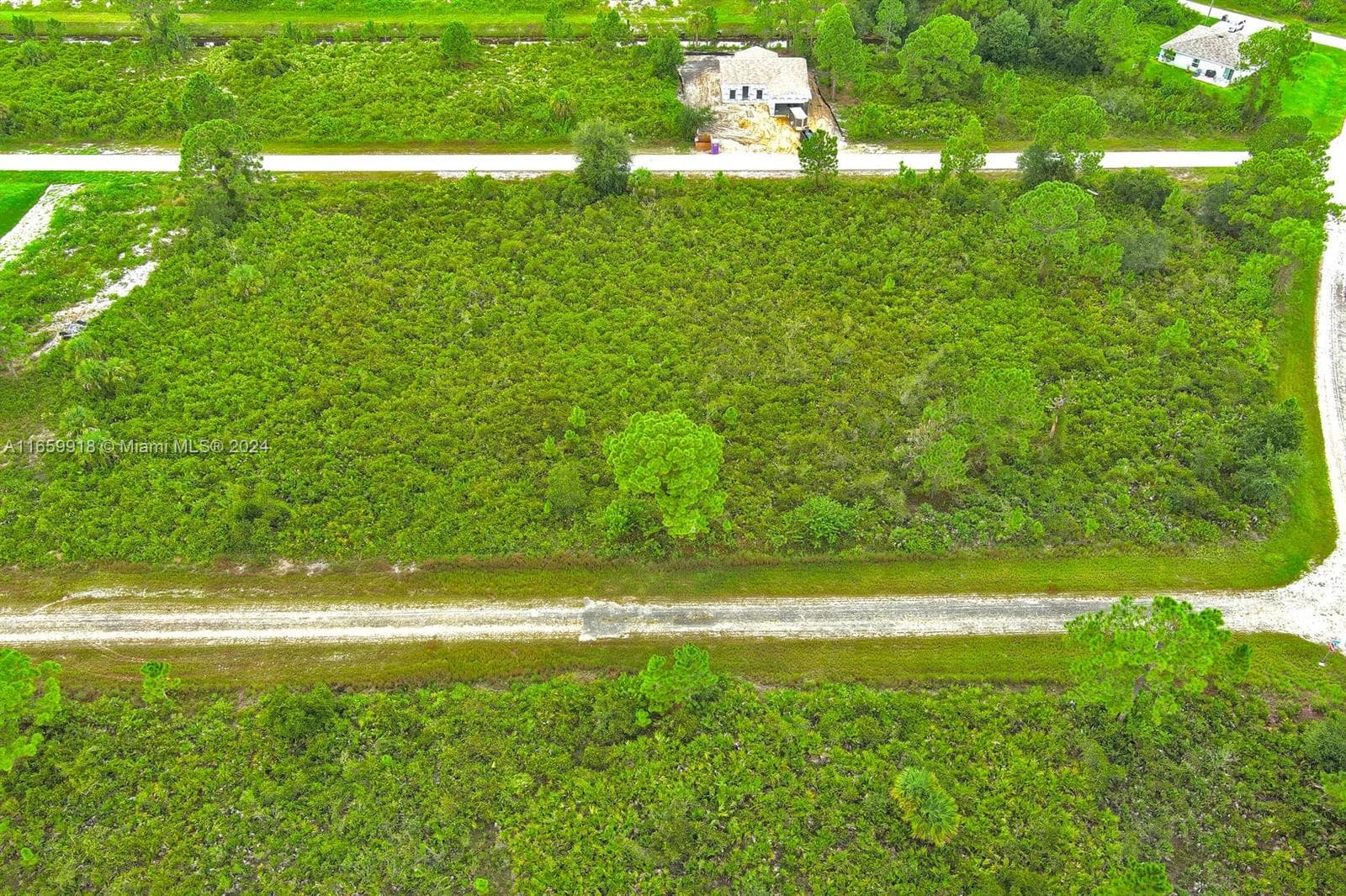 642 Vasser Ave S, Lehigh Acres FL 33974