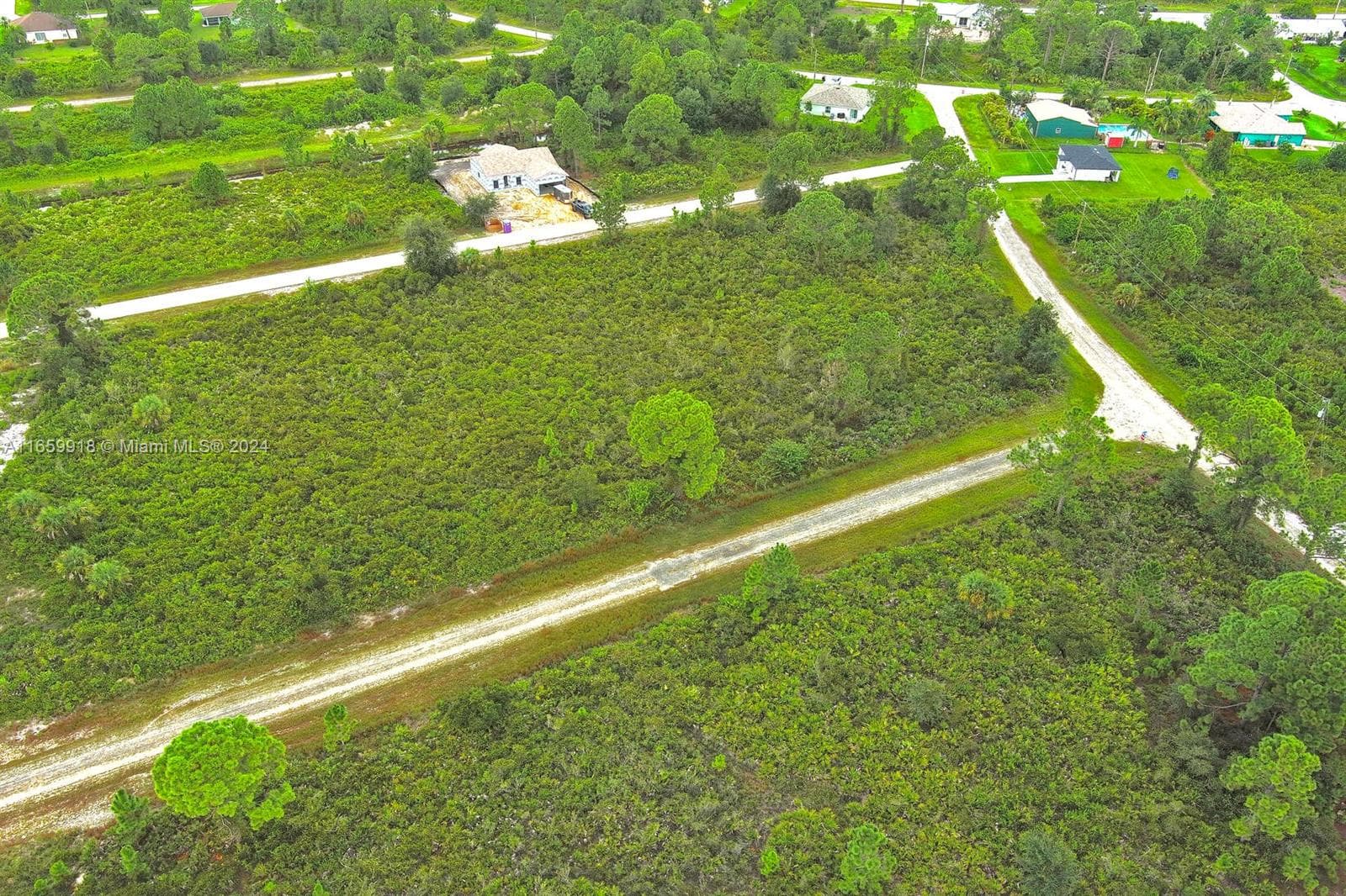 642 Vasser Ave S, Lehigh Acres FL 33974