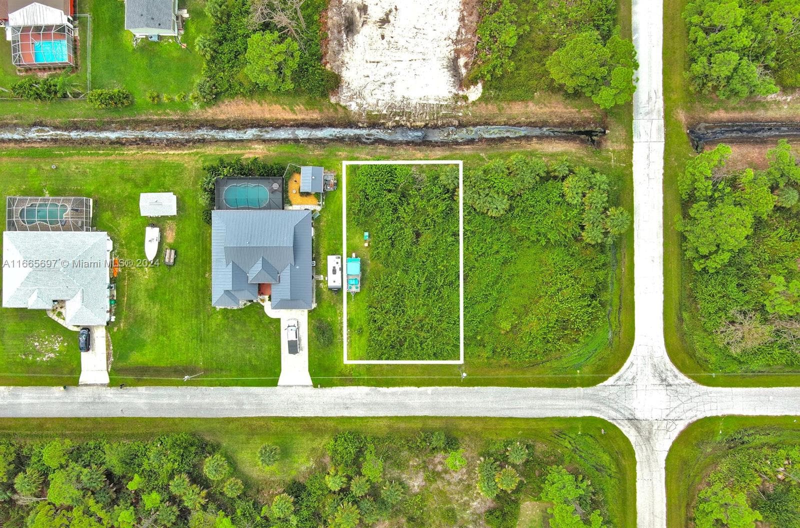 4137 Chippewa St, Port Charlotte FL 33981