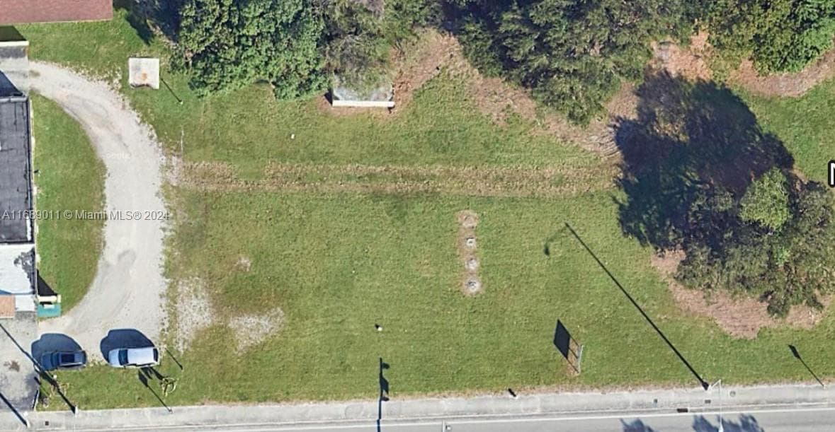 2065 NW 54th street, Miami FL 33142