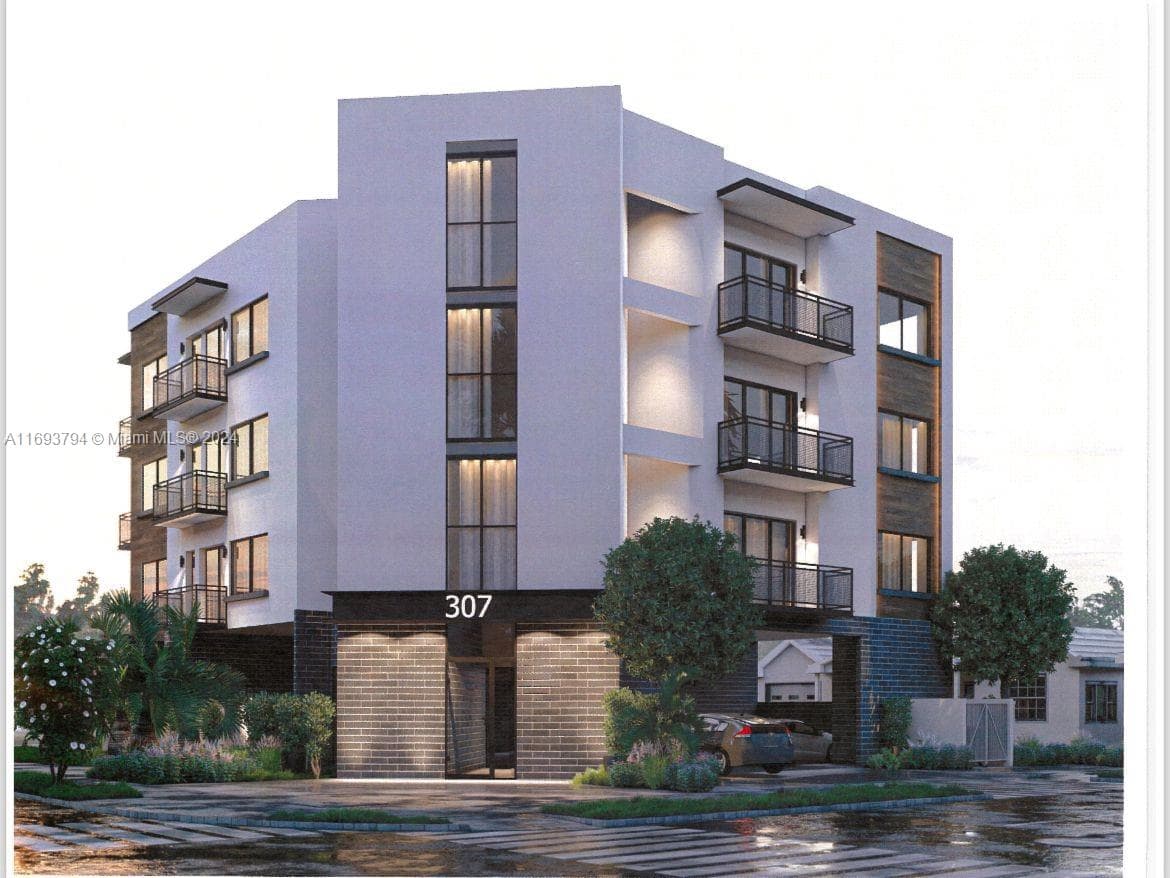 307 S 24th Ave, Hollywood FL 33020