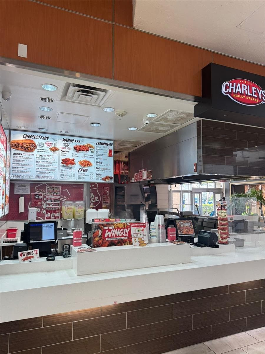 8000 W BROWARD BLVD, Plantation FL 33388