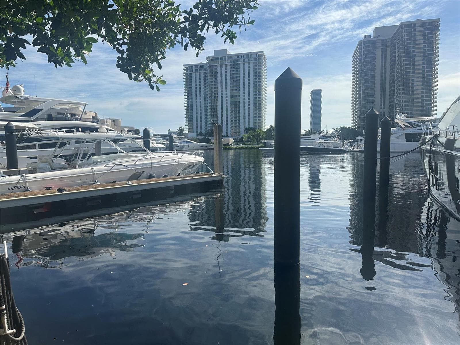 19777 E Country Club Drive, Aventura FL 33180