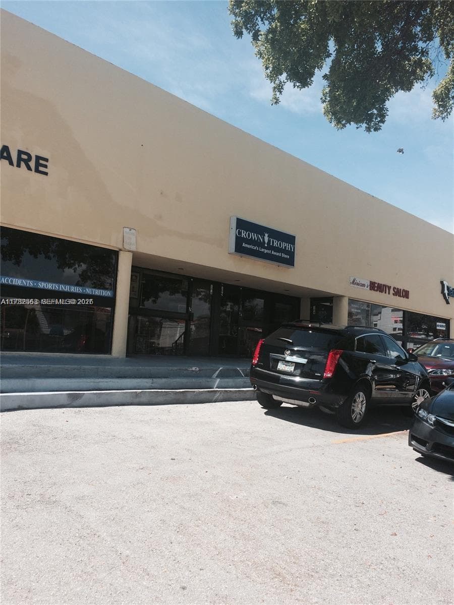 1948 NE 123rd St # 105, North Miami FL 33181