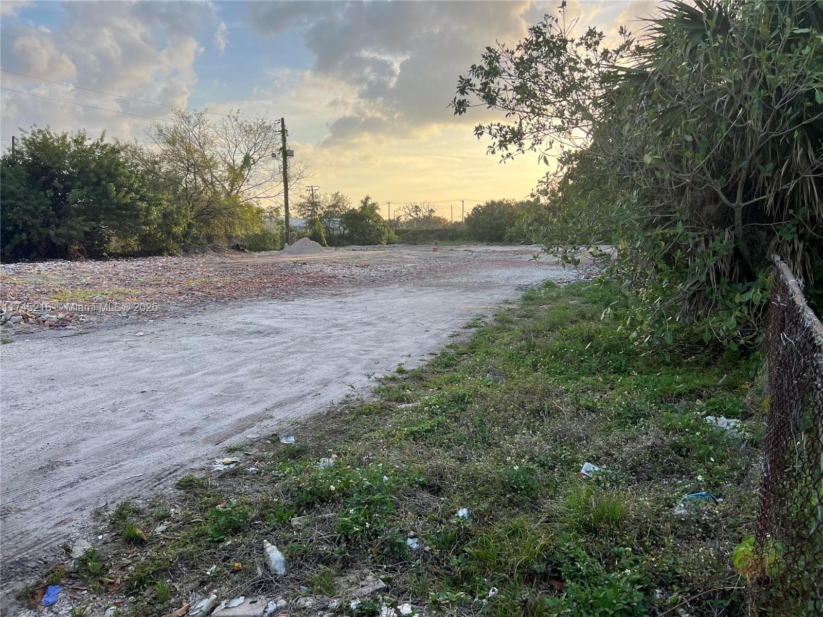147 NW 31st Ave, Lauderhill FL 33311