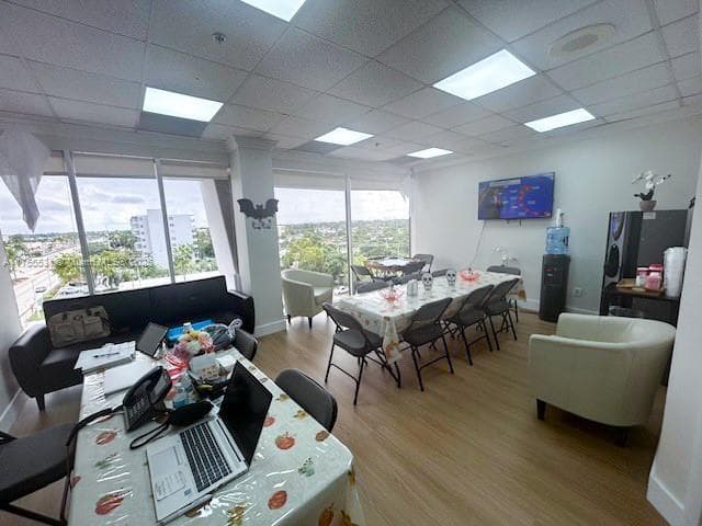 Hialeah, FL, 33012