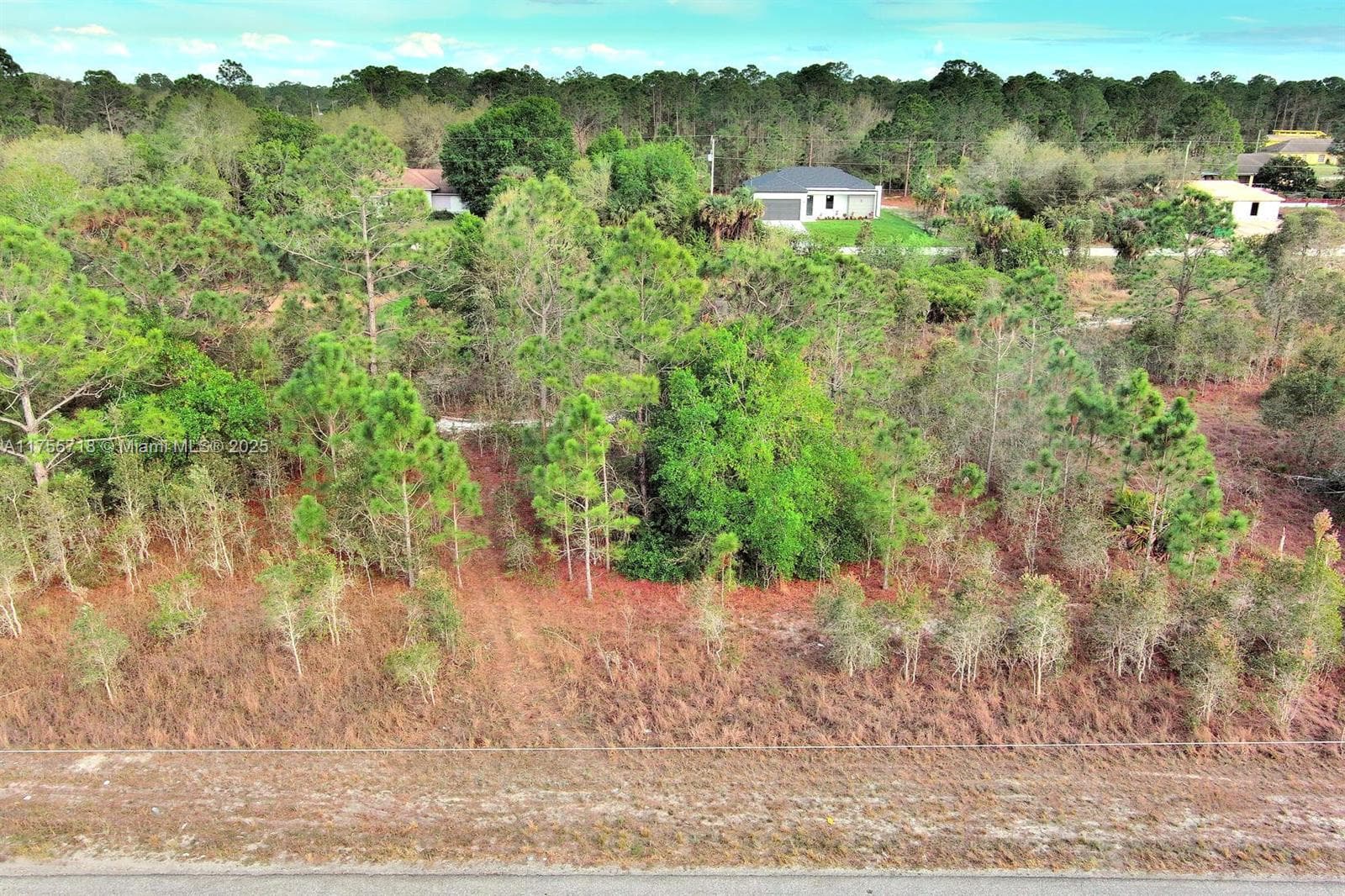 565 Summit Ave S, Lehigh Acres FL 33974