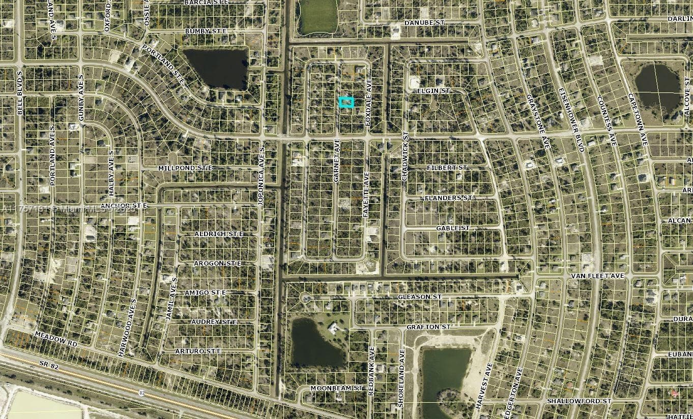 941 Garnet Ave, Lehigh Acres FL 33974