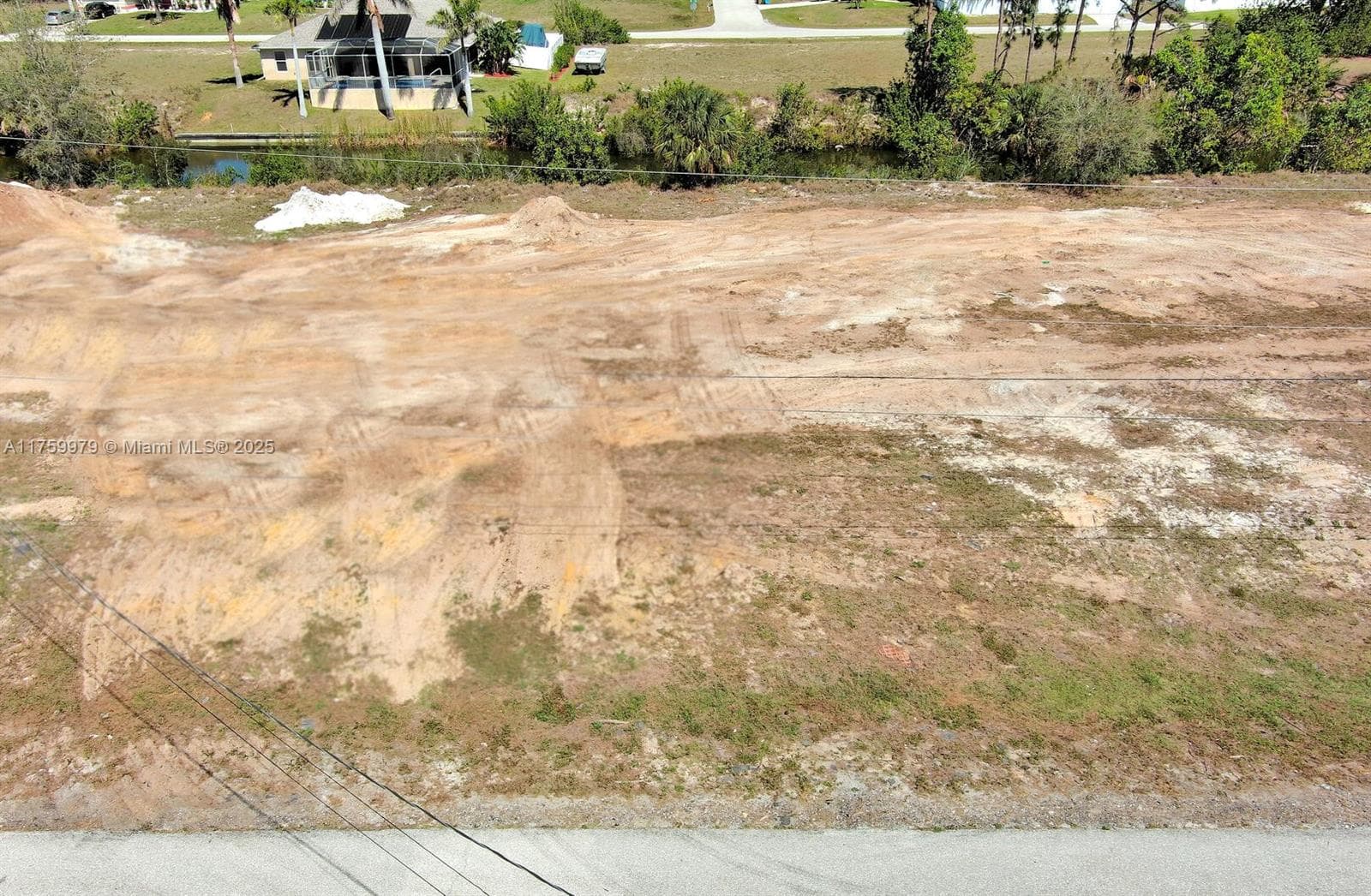 1611 NW 2nd St, Cape Coral FL 33993