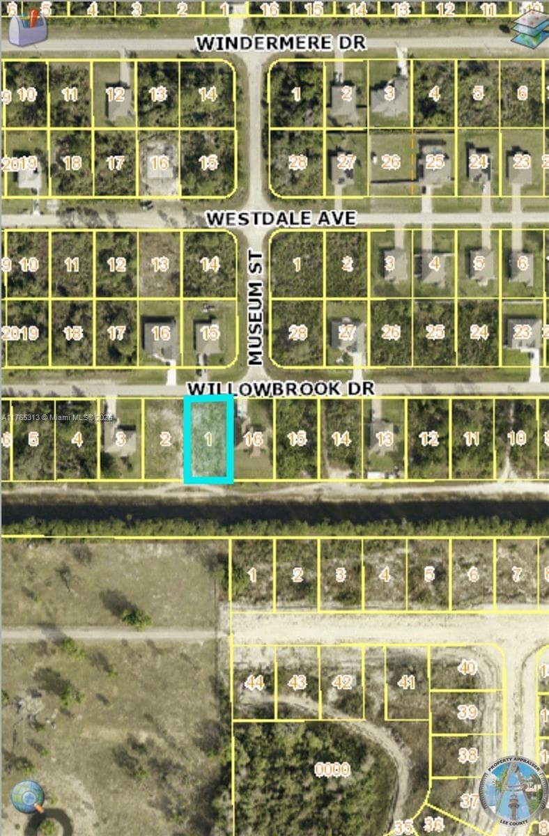 505 Willowbrook Drive, Lehigh Acres FL 33972