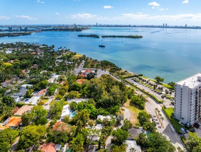 890 NE 70th St, Miami FL 33138
