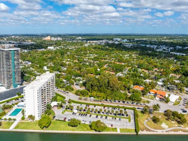 890 NE 70th St, Miami FL 33138