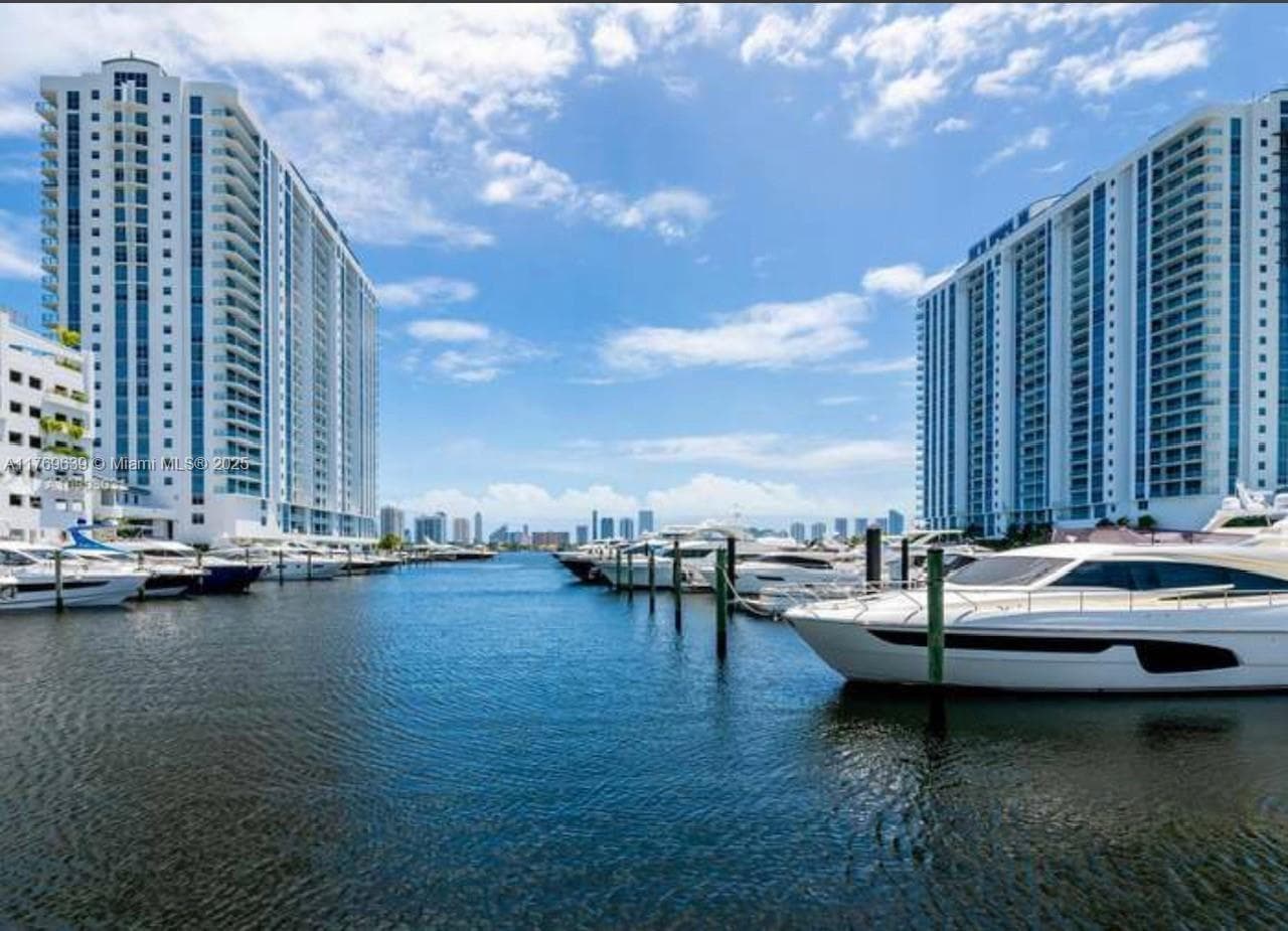 17211 Biscayne Blvd BS-10, North Miami Beach FL 33160