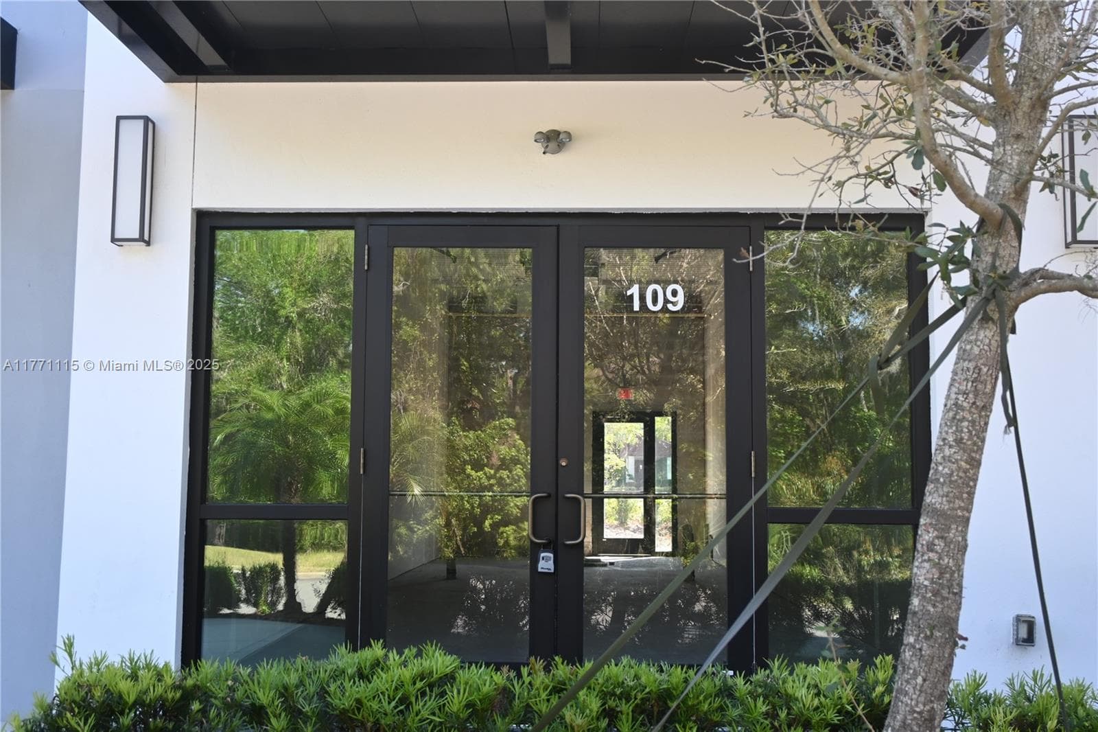 3370 ROUSE RD # 109, Orlando FL 32817