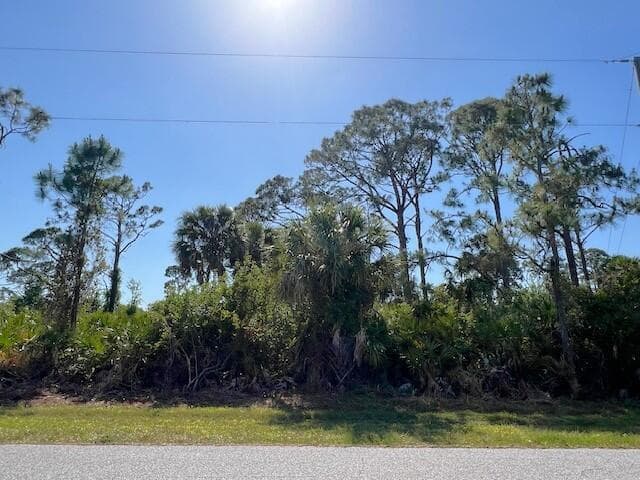 4097 Chippewa Street, Port Charlotte FL 33981
