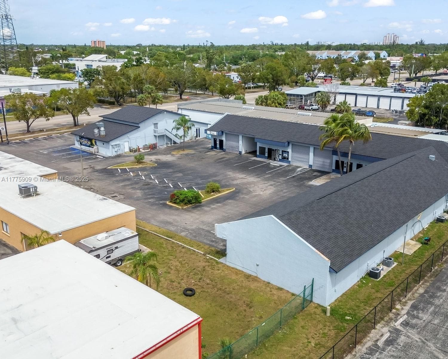 3775 Fowler ST, Fort Myers FL 33901
