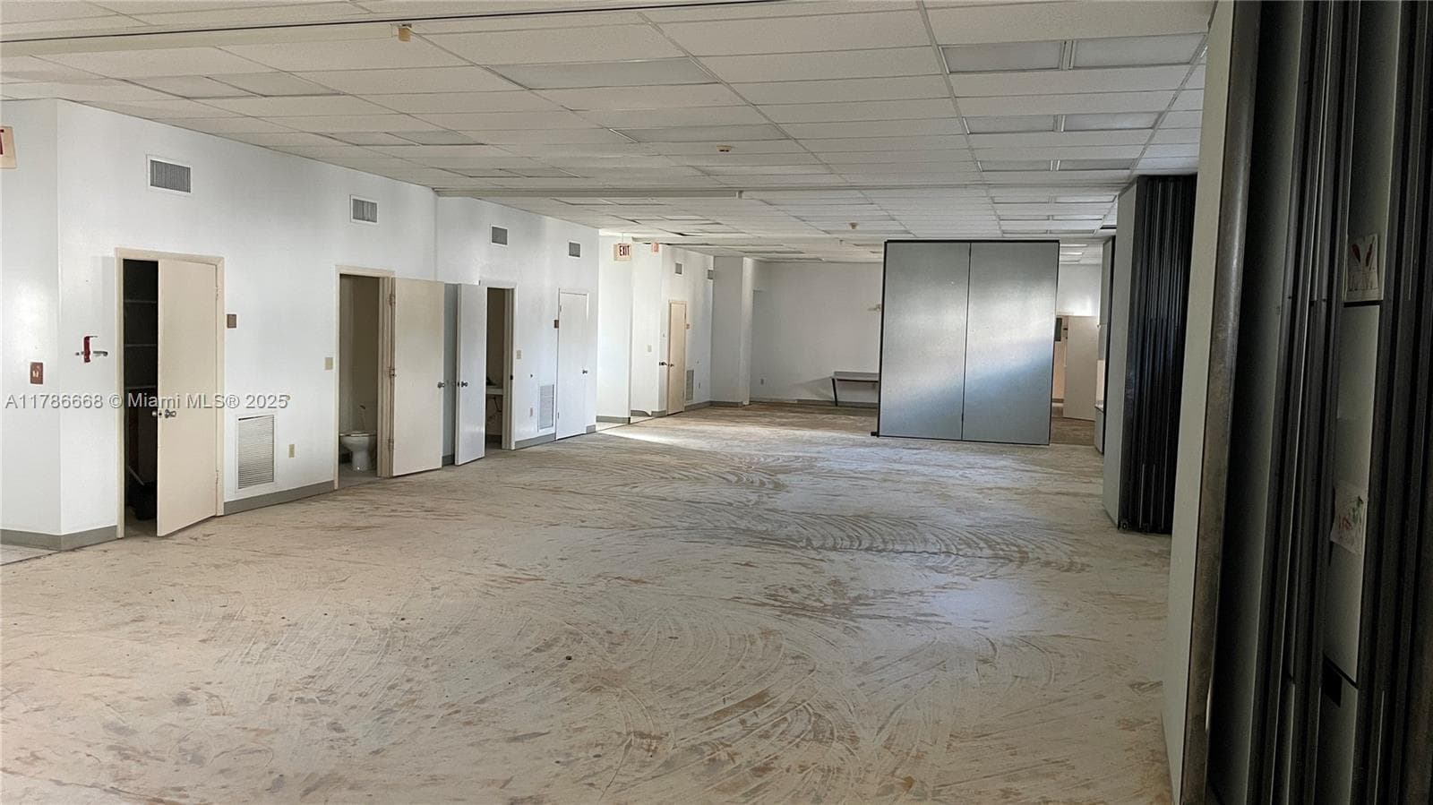 6. Interior floorspace 1a