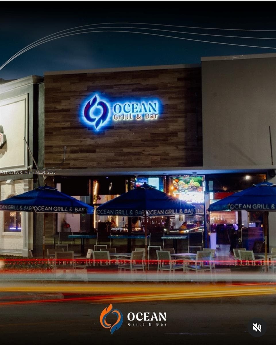 1814 Harrison St, Hollywood FL 33020