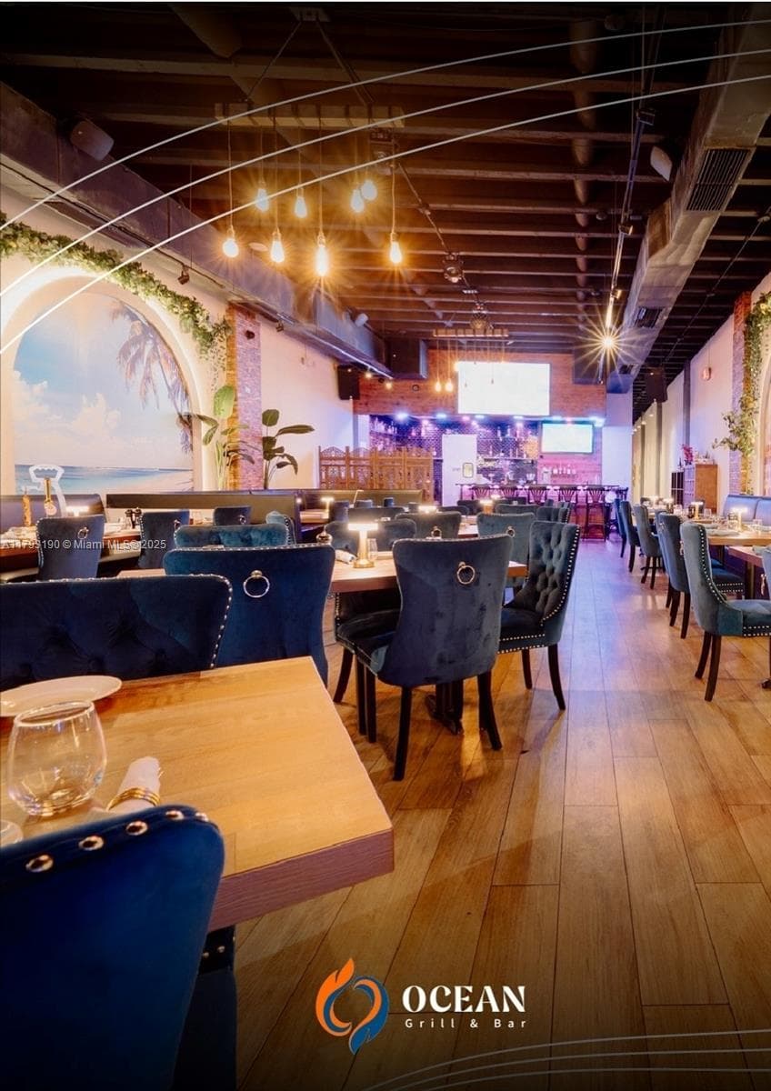 1814 Harrison St, Hollywood FL 33020