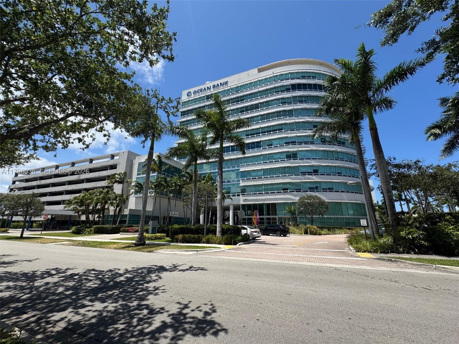 20900 NE 30th Ave, Aventura FL 33180