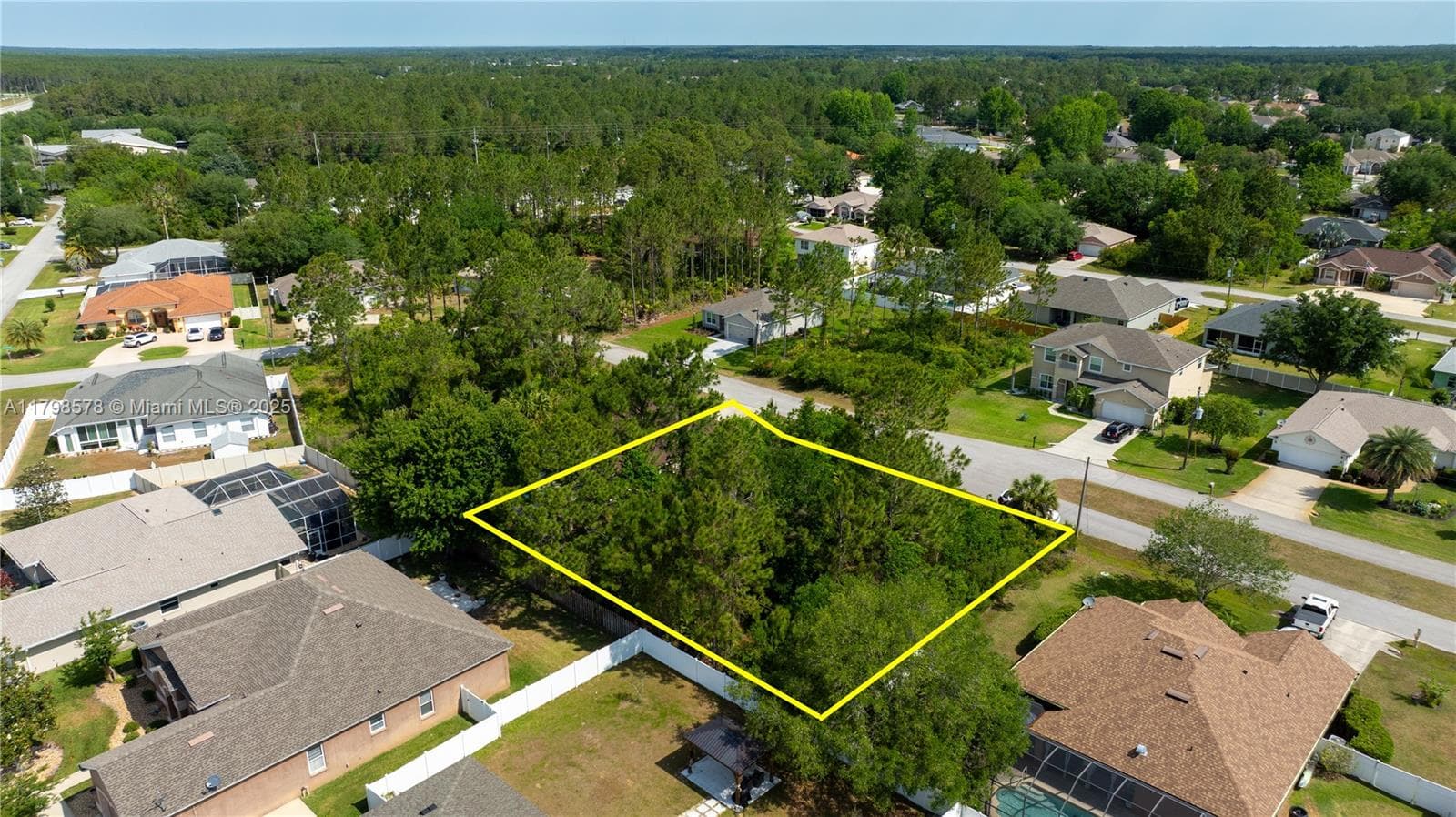 35 Butternut Dr., Palm Coast FL 32137