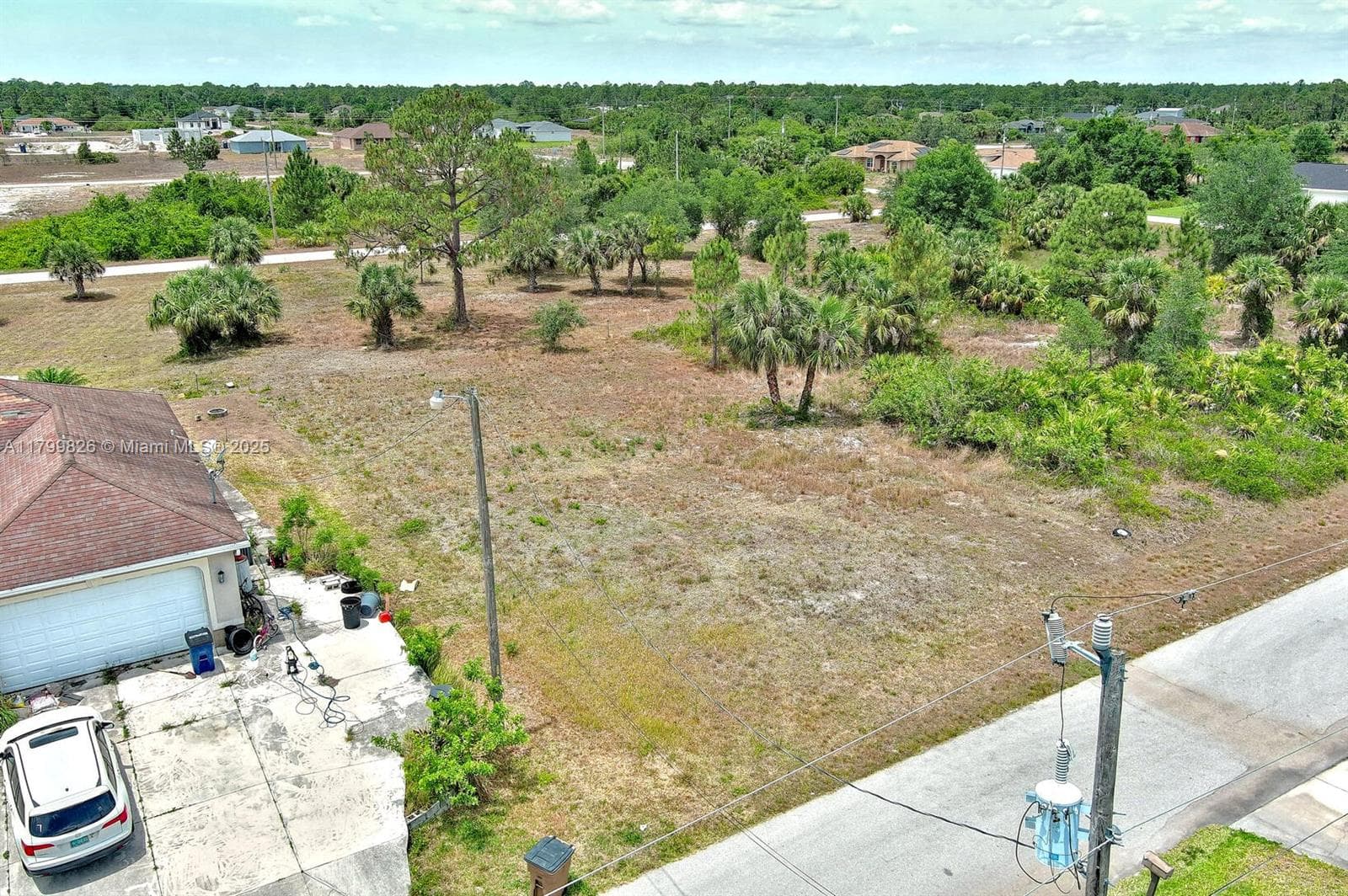 914 S Mercury Ave, Lehigh Acres FL 33974