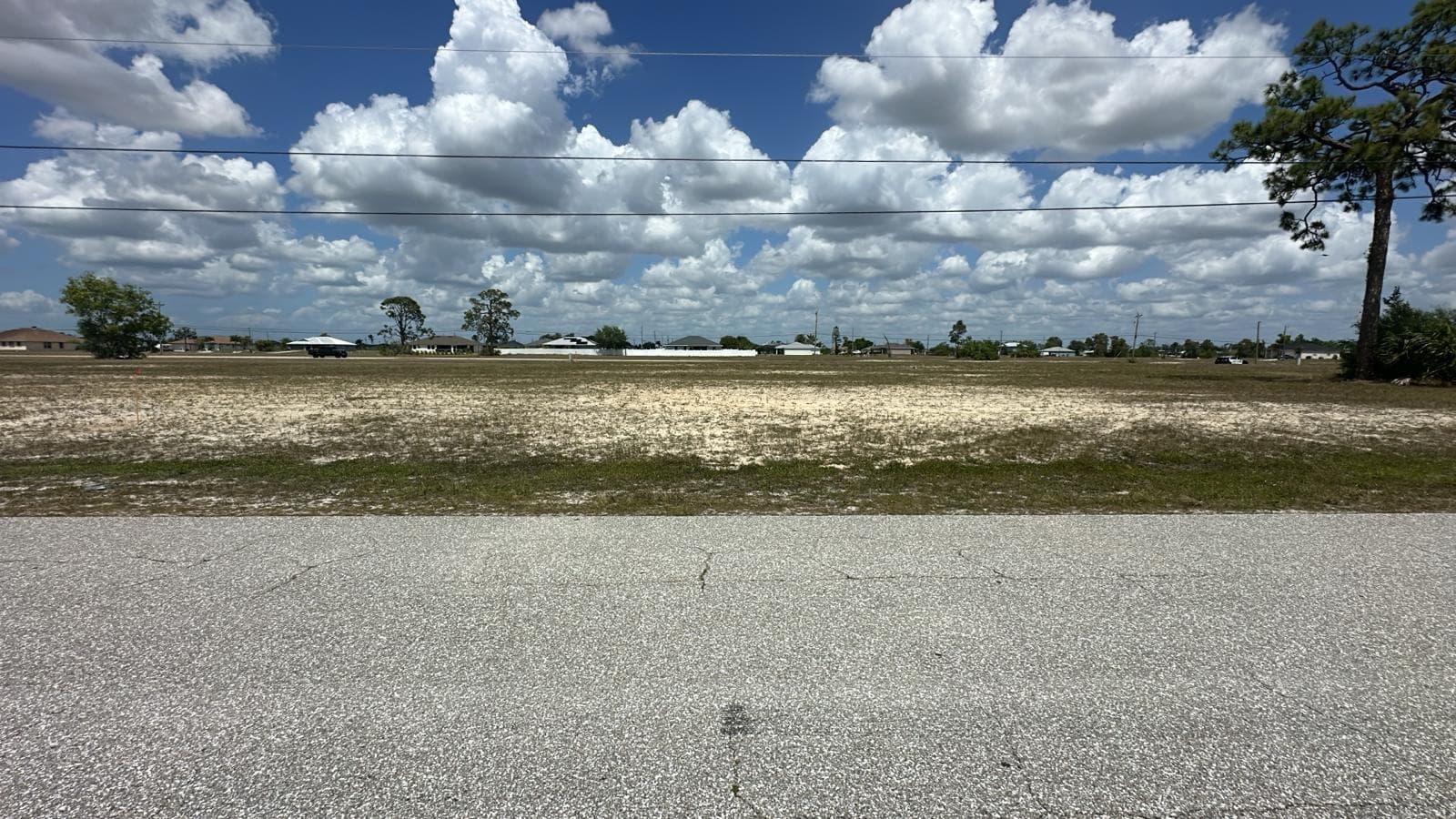 537 NW 15 Terrace, Cape Coral FL 33993